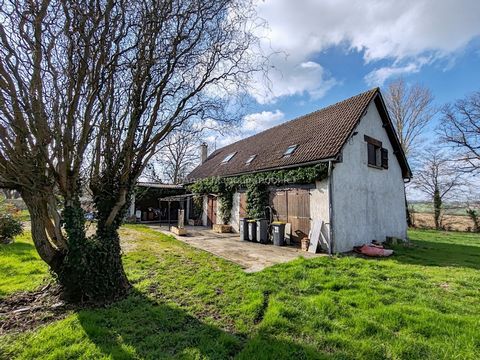 Anne Mano Immobilier offers you 15 minutes from Rebais, this independent pavilion from the 1980s to refresh with: - On the ground floor: an entrance, a living room of 50m2 with cathedral roof, a fitted kitchen, a shower room with toilet. A garage of ...