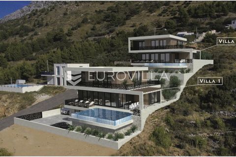 A unique ultra-modern villa on an elevated location with a panoramic view. The total area is 280 m2. The yard is 515 m2 in size. The villa consists of three floors. Floor -1:, fitness/gym with bathroom and potential sauna, garage space, and outdoor p...
