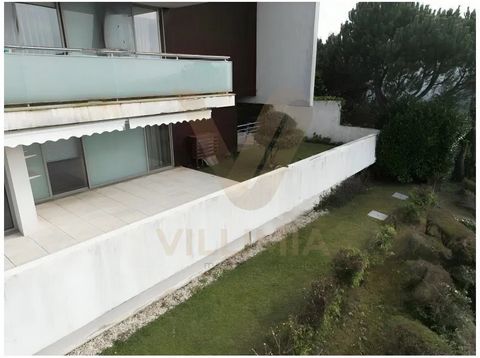 Luxury and comfort in this 2+1 bedroom apartment in the gated community of the golf course in Ponte de Lima! Stunning views, spacious rooms, bright living room, modern kitchen and amenities such as golf club and swimming pools. Don't miss out on this...
