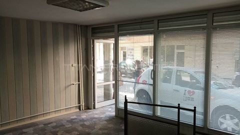 Titan Properties presents to your attention an office with more than a wonderful location, namely kv. Karshiyaka.Near Holiday Inn. The office is situated on the ground floor and has an area of 63 sq.m., distributed in the following practical way: Lev...