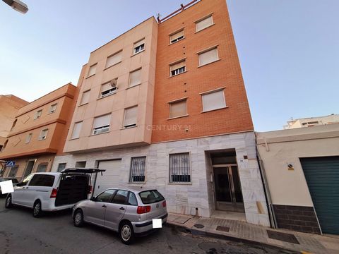 Welcome to this exciting investment opportunity in El Ejido! This charming two bedroom, one bathroom flat is perfect for those looking to enter the property market with a secure and profitable investment. Situated in a prime location of El Ejido, thi...