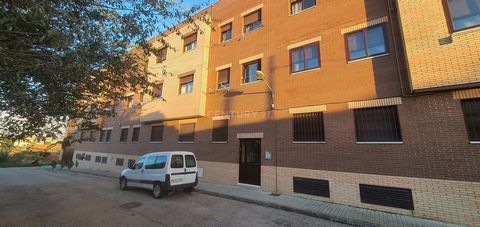 Are you looking to buy a flat in Ocaña? We offer you this excellent opportunity to acquire this residential apartment with an area of 73 m² well distributed in 2 bedrooms and 1 bathroom. Third floor with elevator. What are you waiting for? Call us an...
