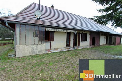 10 minutes from the center of Bletterans (39140), sell a 50s house with 58 m² living space on approx. 1100 m² of enclosed land. This single-storey house to renovate comprises an entrance hall, kitchen (16 m²), living room (18 m²), bedroom (15 m²), sh...
