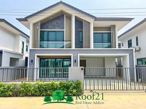 Brand New 2 Story house Nordic Style 3 bedrooms, 4 bathrooms. Price only 6,970,000 baht !! The location of the project will focus on the convenience of traveling near the number 7 motorway as the main route, convenience for every journey through Bang...