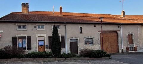 Come and discover this house of 100m2 in the heart of the village with a strong potential to develop according to your needs. The house consists of a kitchen, a living room, three bedrooms, a shower room with toilet, access to the boiler room. A cell...