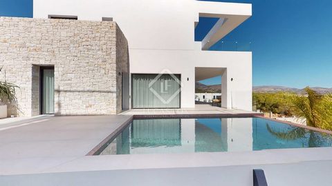 Located in the charming town of Polop, on the Costa Blanca of Spain, this exclusive new build property offers a luxury lifestyle in a quiet and privileged environment. It is part of a group of six independent villas, each meticulously designed to mee...