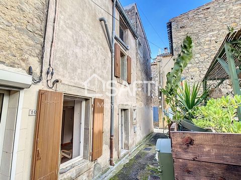 Talairan is a commune, located in the center of the Aude department in the Occitanie region, in this small village you will find essential shops, bakery, grocery store etc... Nearby the city Durban - Corbières is 18km away. Two-storey house located i...