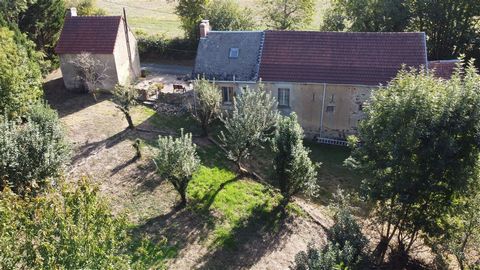 Summary NO CHAIN - detached countryside house of 3 beds with a lake and river - possible to have at least 1 more bedroom and 1 more bathroom- 2 reception rooms -private fenced garden- possible to convert a 2d house - mobile home near the lake (connec...