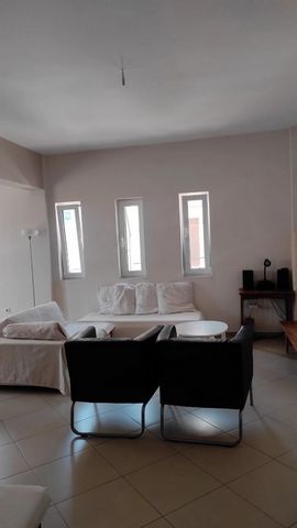 Beeauttiful apartment 3,5 Km from the beach of Egio. It consists of 2 bedrooms, 1 bathroom, 1 kitchen with dining-living room. Features: - Air Conditioning - Furnished