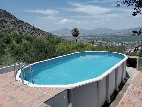 Finca - Cortijo, Cártama, 2 Bedrooms, 2 Bathrooms, Built 120 m², Terrace 20 m². This detached country property is located in an elevated position above the Town of Cartama. It has incredible views out across the countryside to the distant Hills and M...