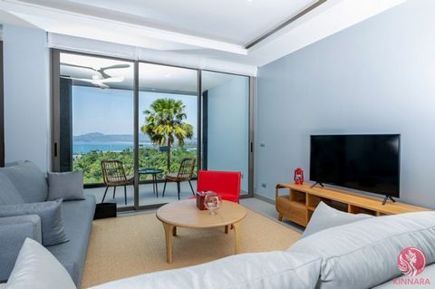 Fuja para uma vida de luxo com este requintado condomínio de 1 quarto e 2 banheiros na área de Surin, graciosamente posicionado com vista para a praia de Surin em Phuket. Abrace um estilo de vida de serenidade, sofisticação e lazer em meio a vistas d...