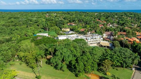 Discover this exceptional piece of land located at the entrance of one of the most renowned beachside residential communities between Sosua and Cabarete. Just steps away from the main Highway #5, this plot offers immense potential for various develop...