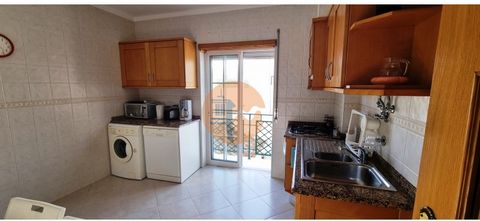 Flat in Vila Nova de Cacela, for ANNUAL RENT, completely renovated, with 2 bedrooms, 1 bathroom, 1 utility room, 1 living room, 1 fully equipped kitchen, with covered parking, located near the market, cafés, restaurant, post office, for ANNUAL RENT. ...