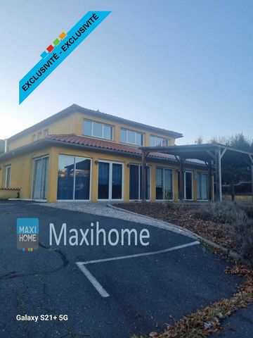 Located in Espaly Saint Marcel. For Sale: Former Hotel-Restaurant - Espaly-Saint-Marcel (350 m²) - 1500 m² of Land Located in Espaly-Saint-Marcel, this large property of 350 m² offers a unique opportunity for investors or individuals looking for a pr...