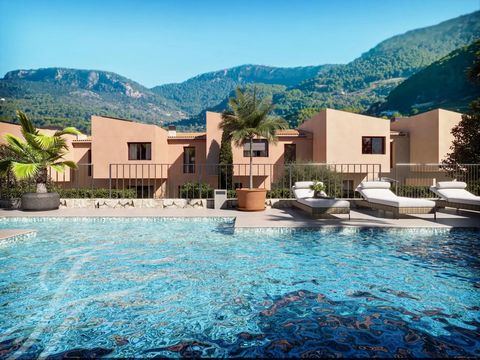 Es Voltor is a project that consists of 13 two-storey townhouses built in the most authentic Mallorcan style. Each property has 3 bedrooms, 2 bathrooms (1 en-suite) and a guest toilet. The homes will enjoy large south-west facing terraces and their o...