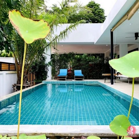 Discover your dream home nestled in the serene hills of Rawai, Phuket (Soi AKA). This beautifully renovated villa offers modern luxury, breathtaking mountain views, and complete privacy. Key Features: Ownership: Thai Freehold Bedrooms/Bathrooms: 3 sp...