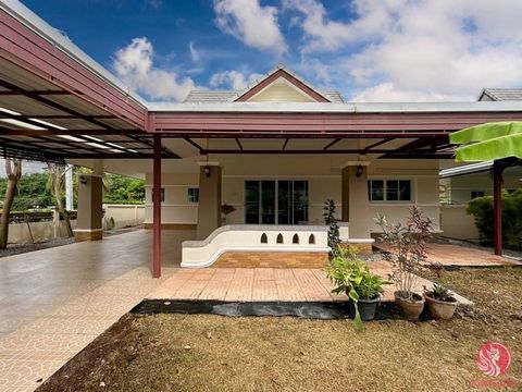 This spacious 3-bedroom, 3-bathroom property offers a comfortable and practical living space. Features: -3 bedrooms -3 bathroom – Fitted Kitchen -living area 150 sqm -land area 400 sqm -1 storage room -Unfurnished -Coverage terrace The development ha...