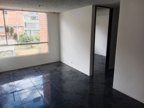 Inmueble-18255 Se vende apartamento en conjunto los Robles, cerca al centro comercial el Ensueño, a la universidad Distrital. Ubicado en un tercer piso, consta de tres habitaciones, cocina integral, dos baños, espacio de sala comedor , tiene vigilanc...