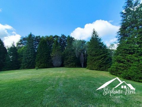 Situé à Lamazière-Basse, ce terrain offre un cadre paisible et naturel pour construire votre projet immobilier. Niché dans un environnement calme, idéal pour les amoureux de la nature. Vous pourrez profiter d'un mode de vie tranquille tout en étant à...