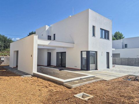 Luxury villa with modern design 300m from the sea in Barbat, Rab Island, is offered for sale! This exclusive villa offers 135 m² of living space on a 500 m² land plot, just 300 meters from the crystal-clear sea and beaches. Its superior layout and lu...