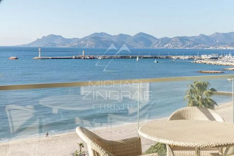 Exclusivité. Dans une résidence recherchée sur la Croisette, avec une vue mer panoramique sur toute la baie de Cannes, magnifique appartement lumineux au 7ème étage d'environ 84 m² avec deux chambres en suite, une cuisine individuelle et un salon ouv...