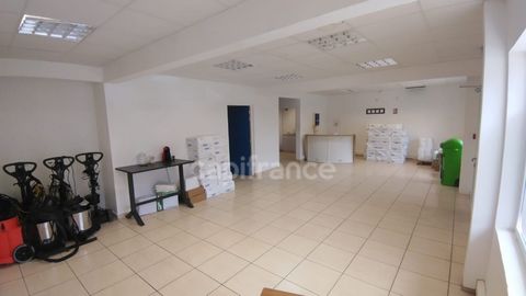 Local/bureau à vendre (973)