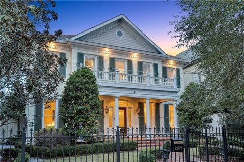 This beautifully designed Center Hall home, built in 2000, seamlessly blends historic charm with modern luxury. Nestled in one of New Orleansâ most coveted neighborhoods, it boasts intricate crown molding and rich hardwood floors, creating a refined ...