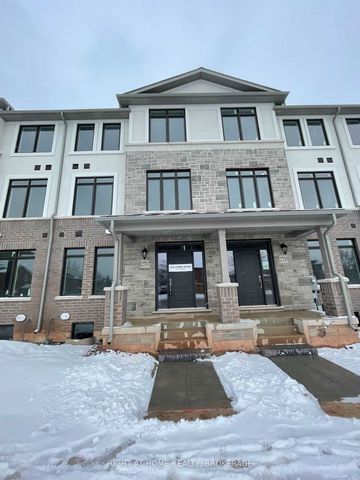 Brand new never lived in executive 4 bedrooom/4 washroom Townhome With A Double Car Garage, located in a Sought after West Oak Trails, built by Branthaven. Approximately 1,900 sq ft above grade plus an unfinished basement for additional storage space...