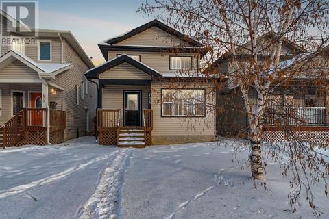 Welcome to 124 Fox Crescent: This move-in-ready home offers everything you need for comfortable home ownership, including four bedrooms, three full bathrooms, a main-floor office, a fully developed basement, and a heated double garage. Located just s...