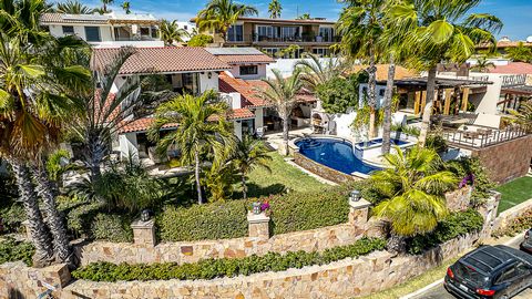 Casa Tigre is located in La Jolla a well positioned community offering convenient access to San Jos del Cabo and the corridor. The main house features two bedrooms on the ground floor each with its own closet and en suite bathroom along with a living...