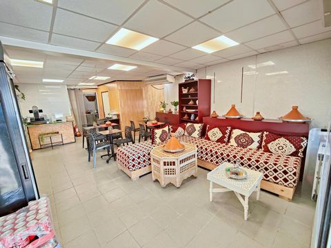 Restaurant, bonne visibilité, parkings