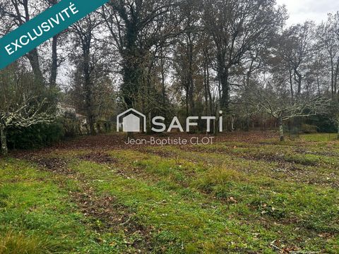 Terrain constructible de 1692 m²