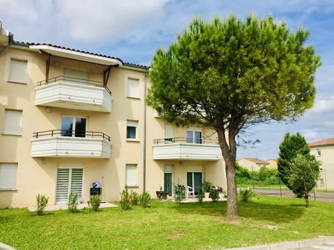 Appartement T3 avec terrasse couverte, 2 places de parking, piscine et terrain de tennis