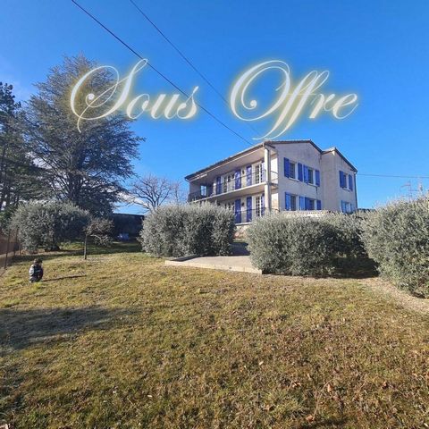 Magnifique maison de 175 m², Grand T3 et deux T2 de 45m², garage et terrain arboré de 1100m²