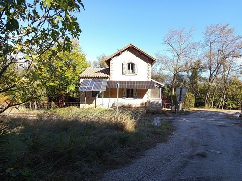 En pleine nature, maison 80m2, "TOTALE AUTONOMIE" avec jardin clos 800m2 à 40min de Perpignan