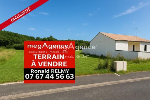 Beaulieu sous la Roche,terrain viabilisé de 450 m² !