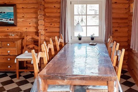 Log house in the scenic and family-friendly area by Hovborg. The cottage is well furnished with comfortable furniture and an energy-friendly air conditioner that ensures a comfortable temperature all year round. TV channels are via streaming of own s...
