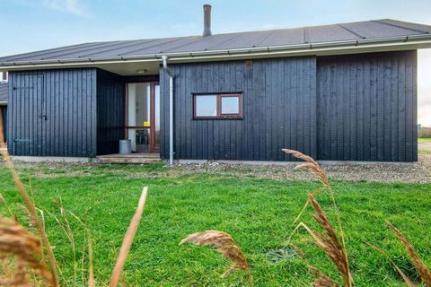Well maintained quality cottage equipped with all modern amenities for a relaxing holiday. Ideally designed for one or two families sharing. Light decor with bedrooms at either end of the house and bathroom with whirlpool and sauna. There is also a g...