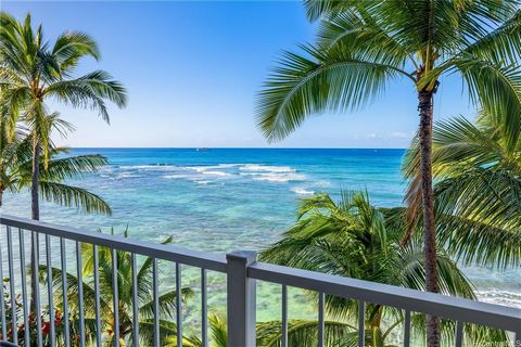 Direct oceanfront apartment in Oceanside Manor, a 2-bedroom 1-1/2 bath CONDOMINIUM. Apartment runs from the ocean to the Diamond Head/Park area with breathtaking views from both directions, including Tonggs Surf Spot. Secured entry with 1 assigned pa...