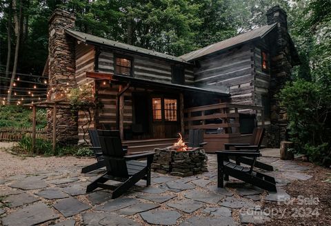 Come call this fully reconstructed and renovated 1847 log cabin yours! This property exhibits true rustic craftsmanship and design with a touch of modern amenities that is less then 5 minutes from the local grocery store and town. With this amazing c...