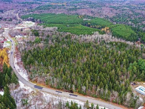 Land located between 4940 and 4970 Rang St-André Sud Ouest. Located in a/n/rZoning (12 HCV) that offers several possibilities. INCLUSIONS -- EXCLUSIONS --