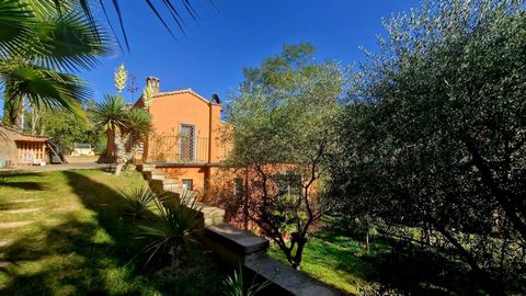 In the beautiful Umbrian setting, a few kilometers from Orvieto, in the municipality of the historic medieval village of Baschi, Coldwell Banker 24 Re offers a real estate property immersed in an oasis of tranquility, among oaks, junipers, and elms, ...