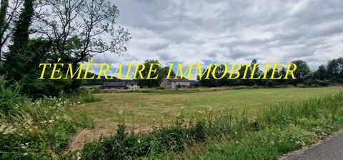 Montigny-sur-l'Ain - A 10 min de Champagnole et 5min du lac de Chalain - Terrain plat d'environ 2199m2 - Hors lotissement - A viabiliser - Réseaux en bordure - Libre de tout constructeur - Réf. 5207
