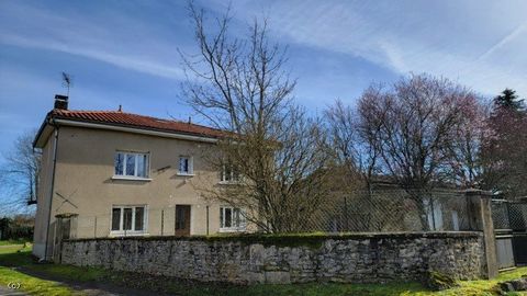 110m² house with two large bedrooms located near Champagne-Mouton. The property is in a small hamlet, very quiet and surrounded by greenery. The house requires some general refurbishment but is immediately habitable. Two barns complete the property, ...
