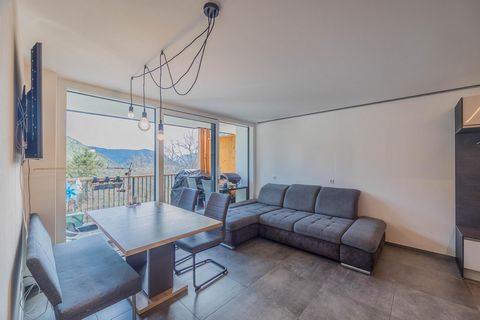 Idyllically located, just a few steps from the village center of Mölten, this as-new 3-room apartment is waiting to become your new dream home. As part of a small condominium with only 8 units, this apartment embeds perfection and privacy in a unique...