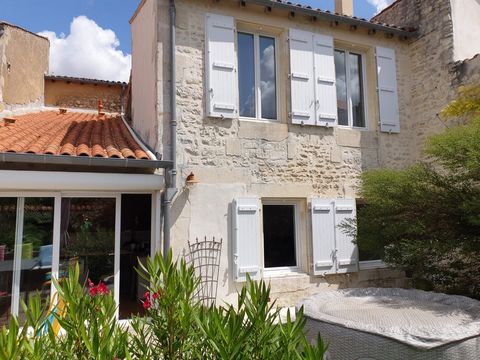 Situated in the historic town of St Jean d'Angely with all amenities close by, this beautiful property combines the old and the new, ensuring that the original features have been retained whilst allowing for comfortable modern living. On the ground f...