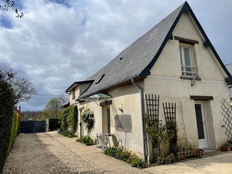 5 MNS LYONS, 1H30 PARIS, 40 MNS ROUEN Old house in perfect condition on a flat and closed plot of 743m2. Ground floor: Large living room of 55m2, pellet stove open to the open kitchen fitted and equipped, office, bathroom, laundry / boiler room, wc. ...