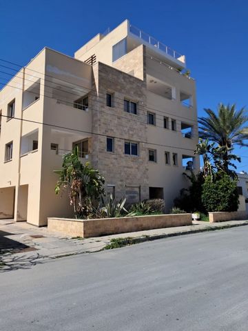 Presenting a fantastic opportunity to own a clean, well-maintained, and generously spacious 2-bedroom apartment in Agios Nicolaos, Larnaka. This residence is offered for sale at an attractive price of €196,000, making it an enticing prospect for thos...