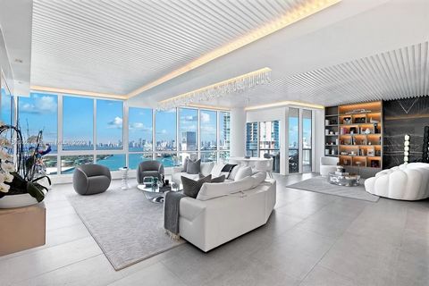 Explore ultimate elegance at Continuum, where luxury merges with sophistication in this exceptional residence. Nestled in the south tower, this renovated property offers expertly designed glamorous interiors, captivating panoramic southwest views, an...