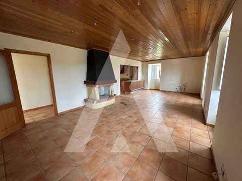 3 bedroom villa in Pussos São Pedro, Alvaiázere. House inserted in a plot of land of 195 m2 consists of 2 floors, this house offers the space, comfort and elegance you are looking for. On the ground floor it consists of: Entrance hall, living room wi...